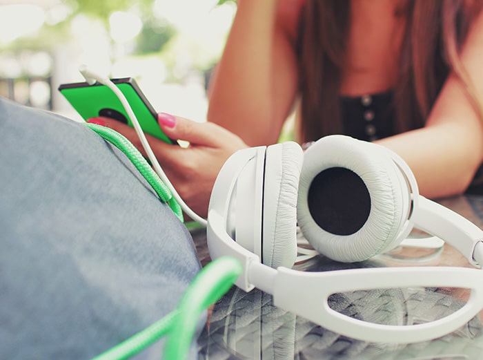 casque audio et lecture de vidéo